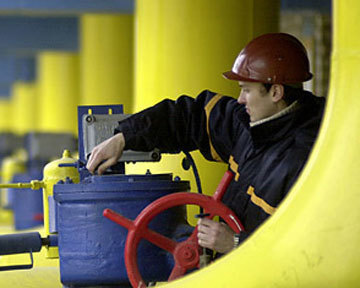 В 2012 році Україна заплатила Росії понад дев’ять мільярдів доларів за газ