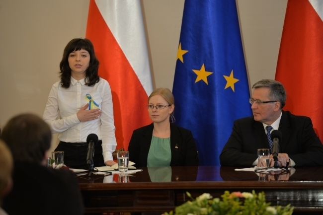 Президент Польщі підтримує українців словом і ділом
