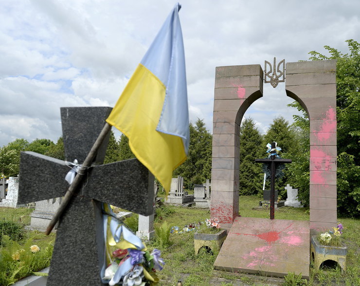 Знищено українські пам’ятники: коли реакція?