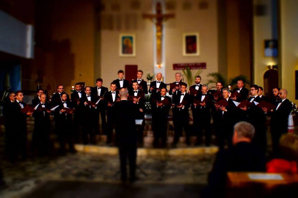 Святкові концерти хору “Журавлі” у Варшаві