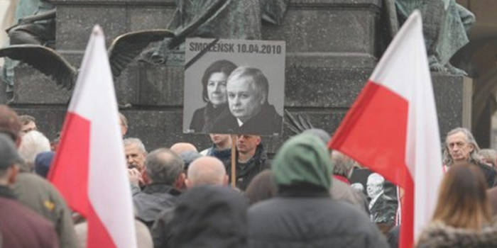 14 листопада – ексгумація тіл Леха Качинського та його дружини