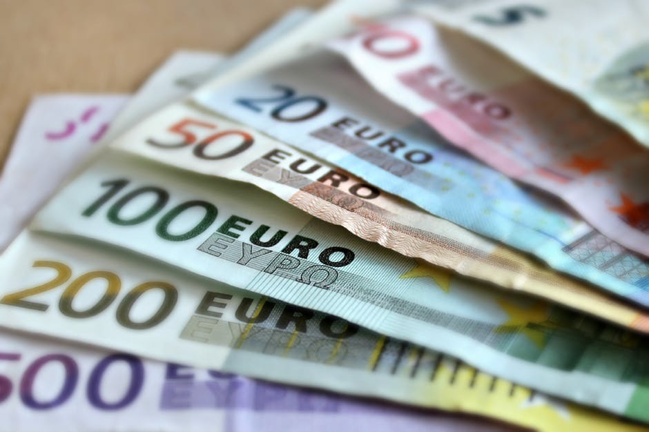Поляки хочуть, аби злотий і надалі залишався національною валютою