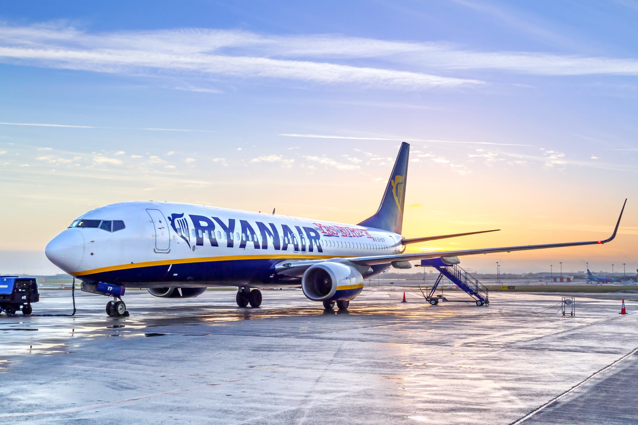 Ryanair почне літати зі Львова на місяць раніше