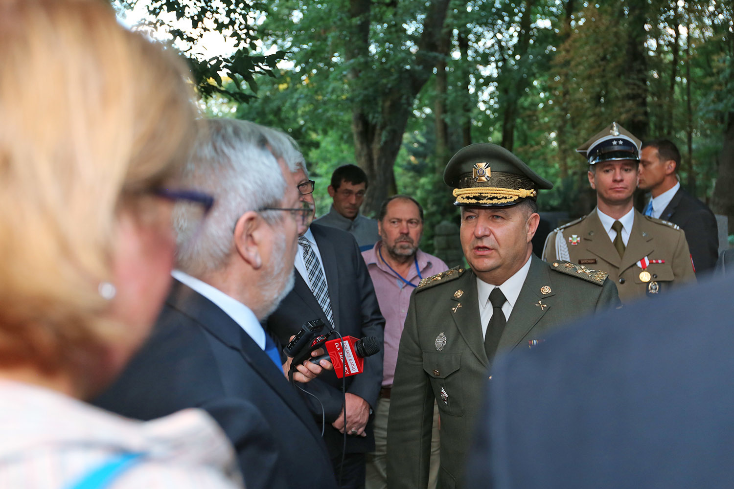 Міністр оборони України зустрівся із українською громадою у Варшаві [ФОТО]