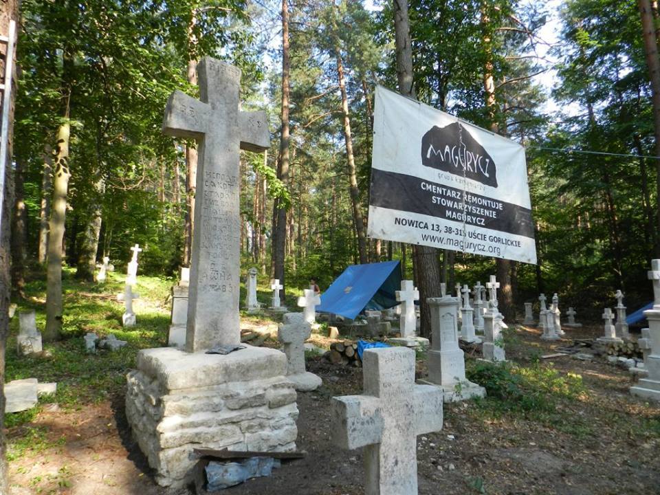 У Польщі напали на учасників товариства, яке відновлює українські пам’ятники