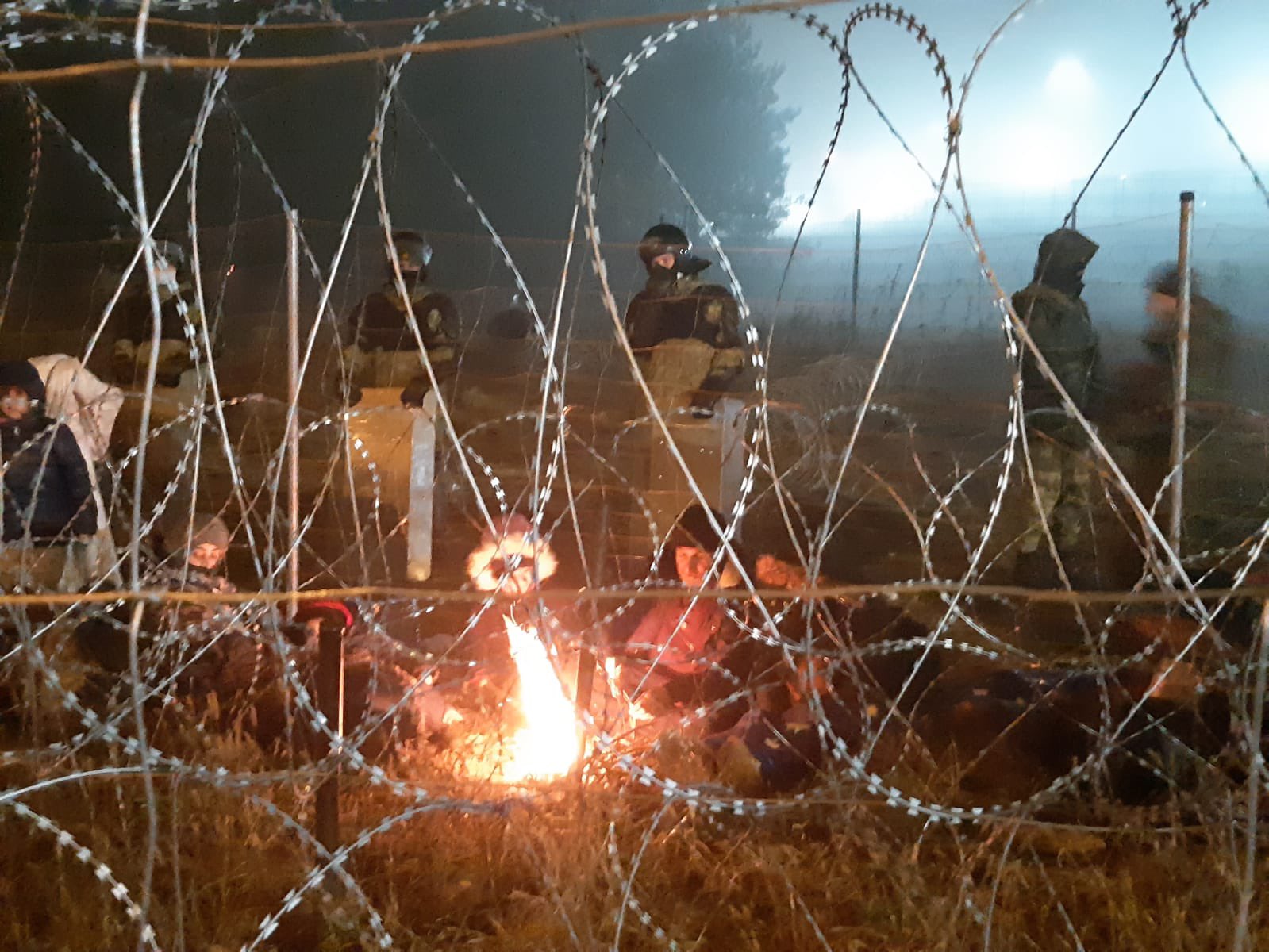Біженці на польському кордоні. Чергова смерть та провокації білоруських прикордонників