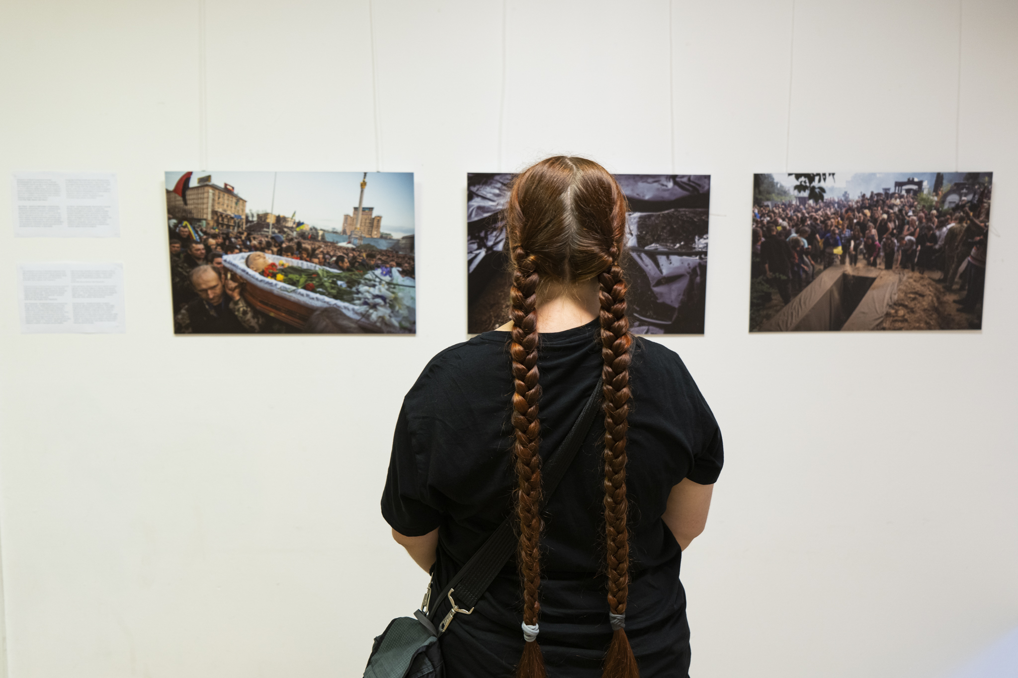 У Варшаві триває виставка українських художників, присвячена війні в Україні. ФОТО
