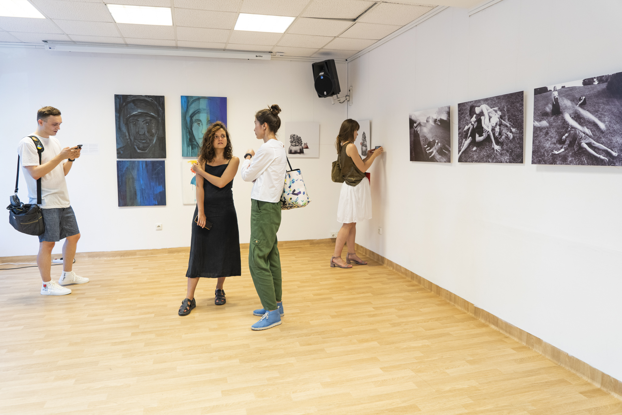 Галерея “Дім” у Варшаві оголосила опен-кол для художніх проєктів/концепцій