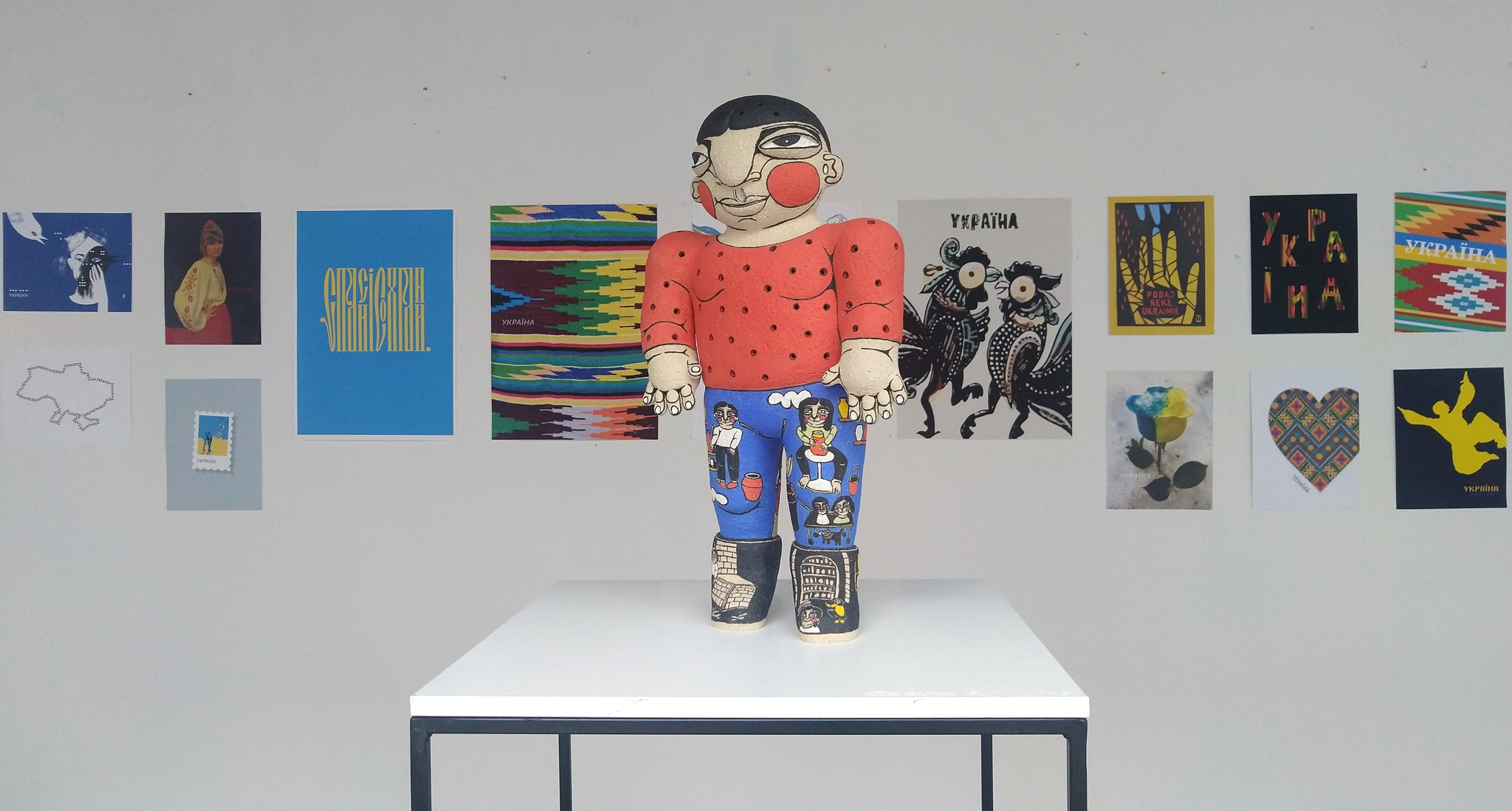 У Вроцлаві триває виставка українських митців “Мистецтво у полумʼї”