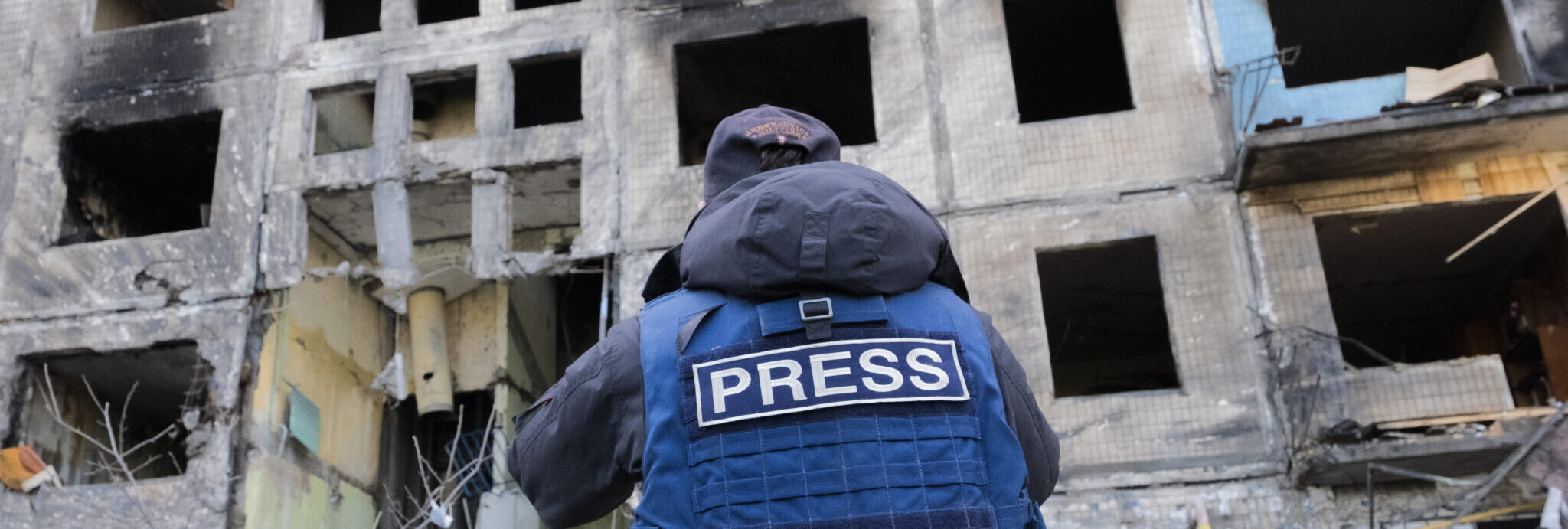 Як журналісти та ЗМІ висвітлюють війну в Україні