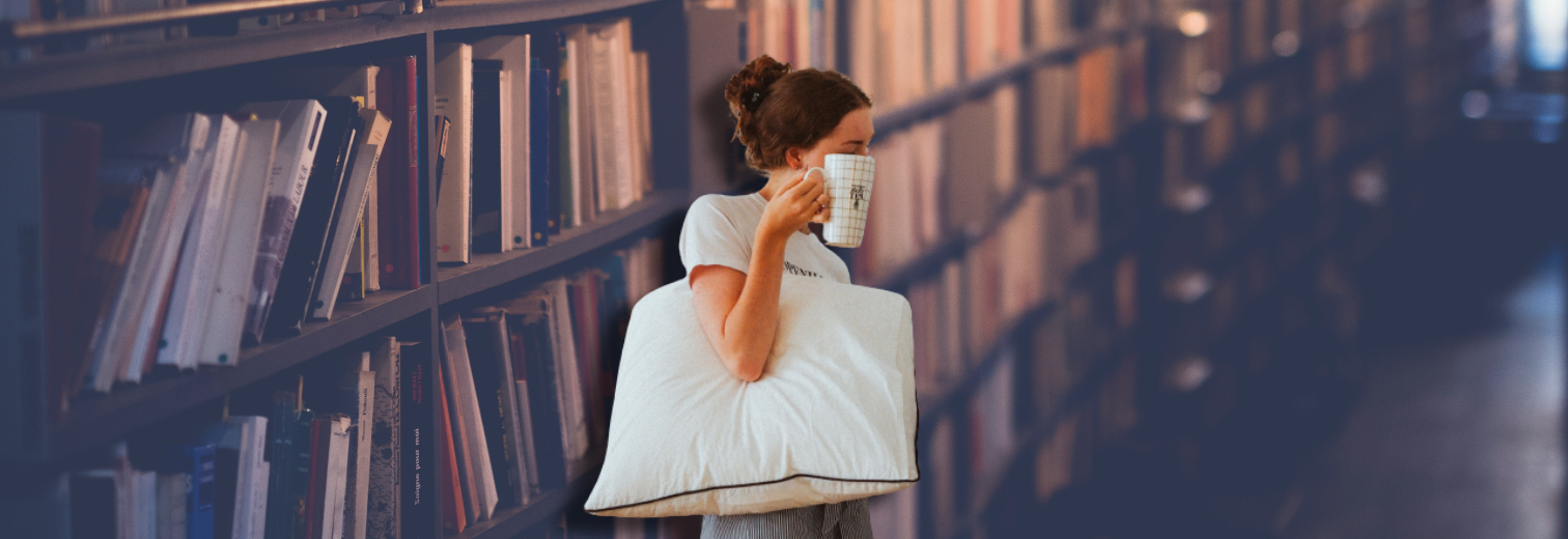 “Спимо у бібліотеці”: протест студентів Варшавського університету через брак місць у гуртожитках