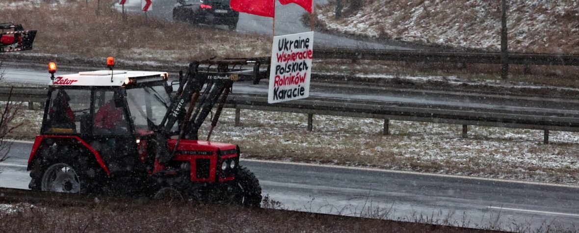 Польські фермери розпочали страйк по всій країні. У Медиці заблоковано рух усіх видів транспорту