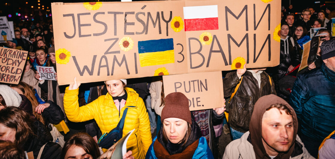 У містах Польщі відбулися акції солідарності з Україною