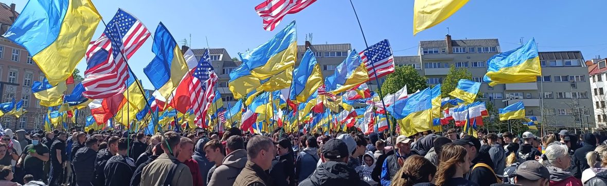Учасників «антикорупційного мітингу» підвозили автобусами до Вроцлава і платили за участь 
