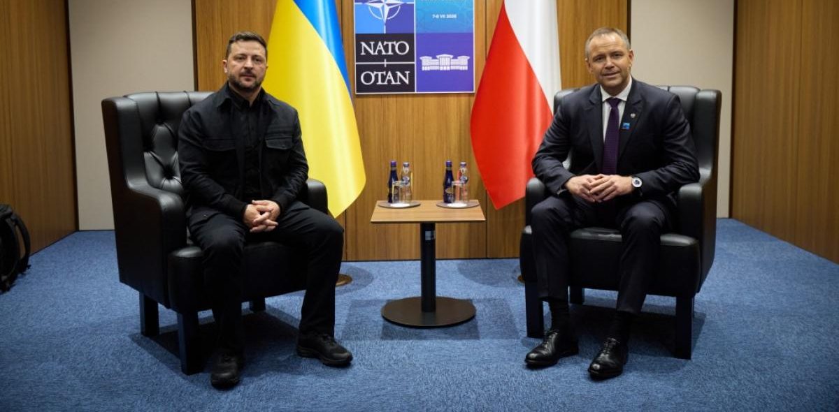 Володимир Зеленський провів розмову з Каролем Навроцьким: дійти порозуміння щодо складних історичних питань не вдалося
